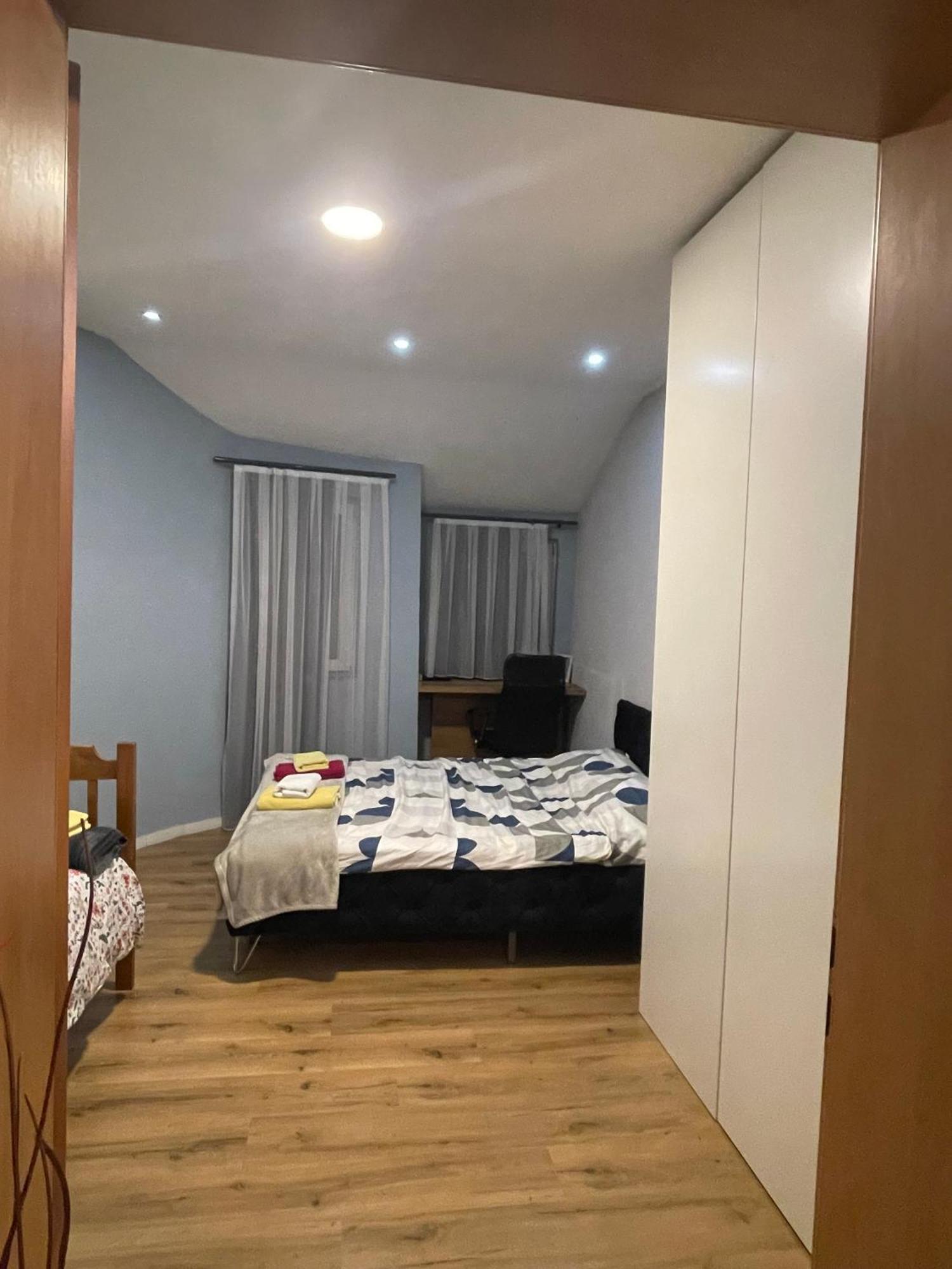 Ora-Prn,Cosy Apartment In The City Center 프리슈티나 외부 사진